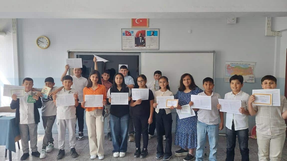 Okulumuzda Karne Heyecanı Yaşandı.